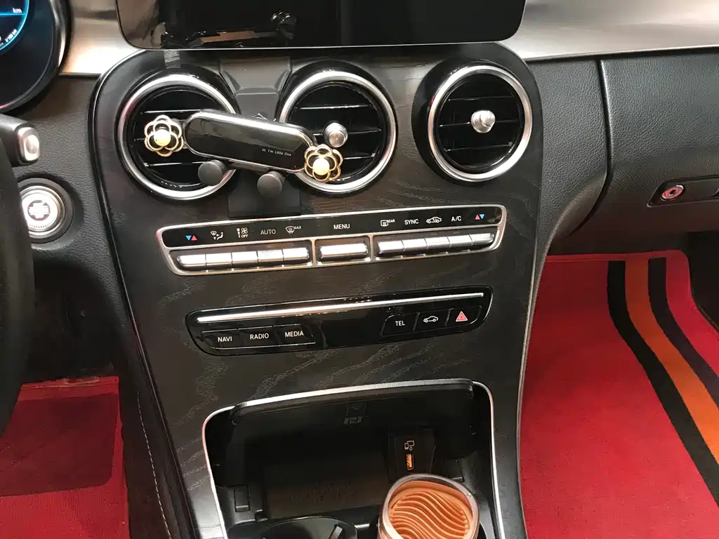 Mercedes-Benz C-Class — миниатюра 12
