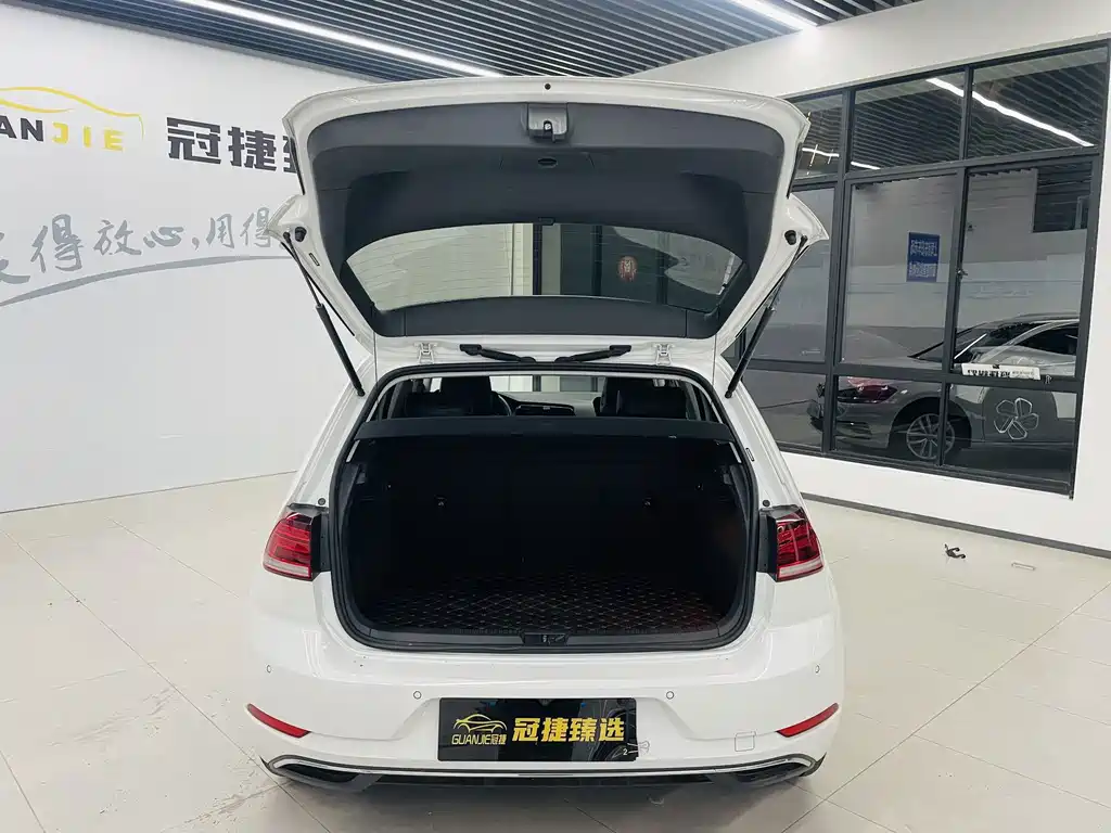 Volkswagen Golf — миниатюра 14