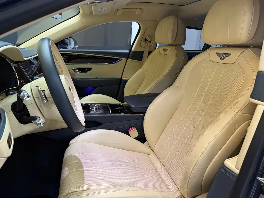 Bentley Flying Spur — миниатюра 10