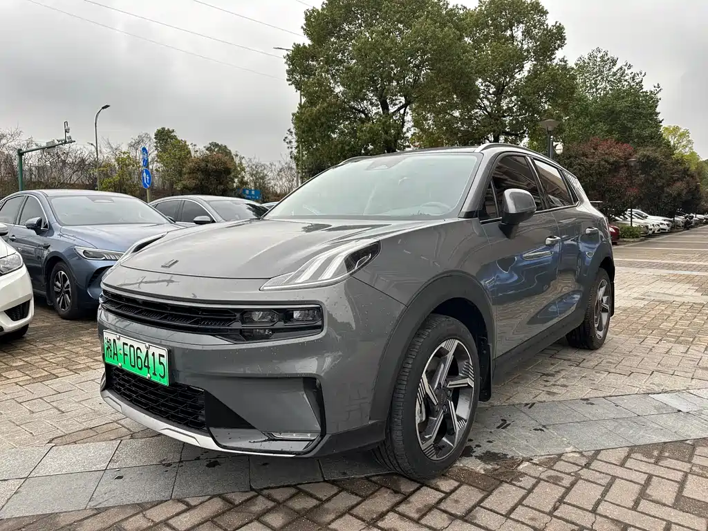 Lynk & Co 06 EM-P 2022