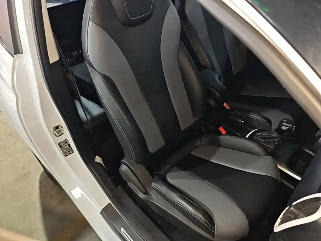 Roewe Clever — миниатюра 25