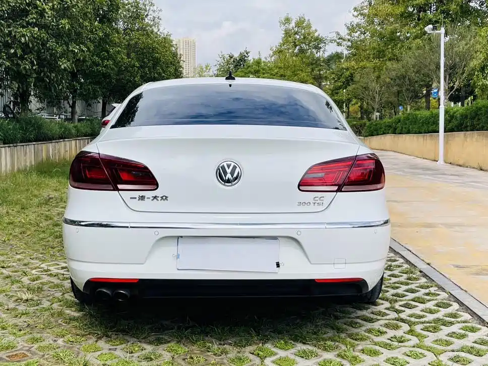 Volkswagen CC - фото 7