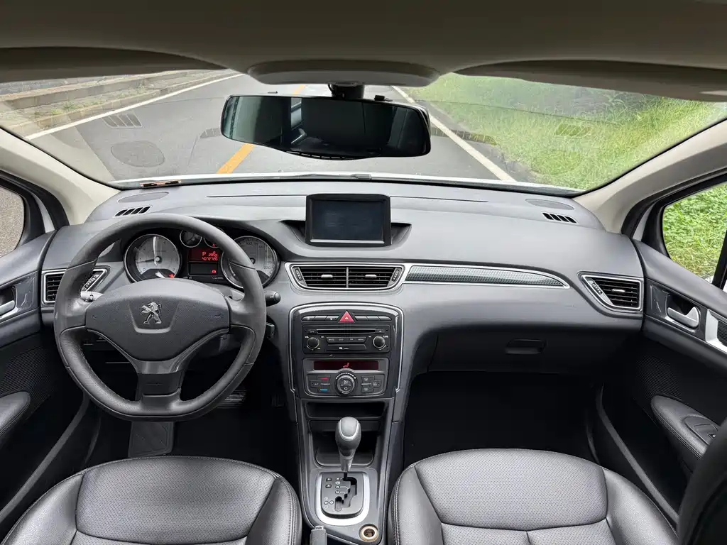 Peugeot 308 — миниатюра 11