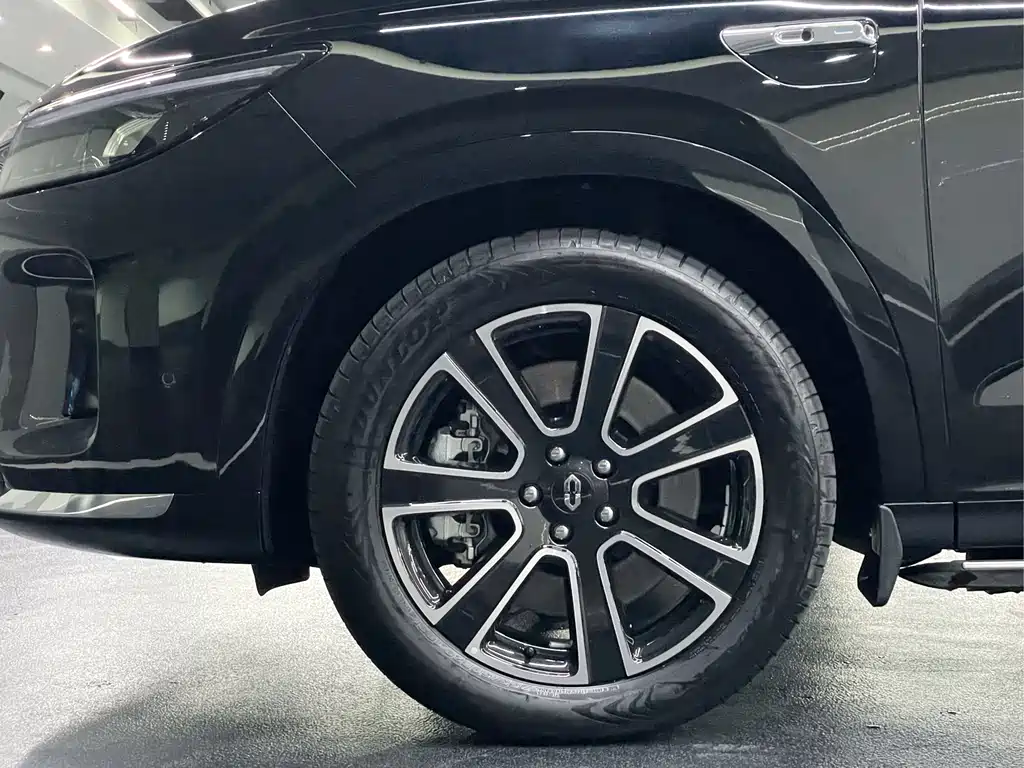 AITO ASK THE WORLD M7