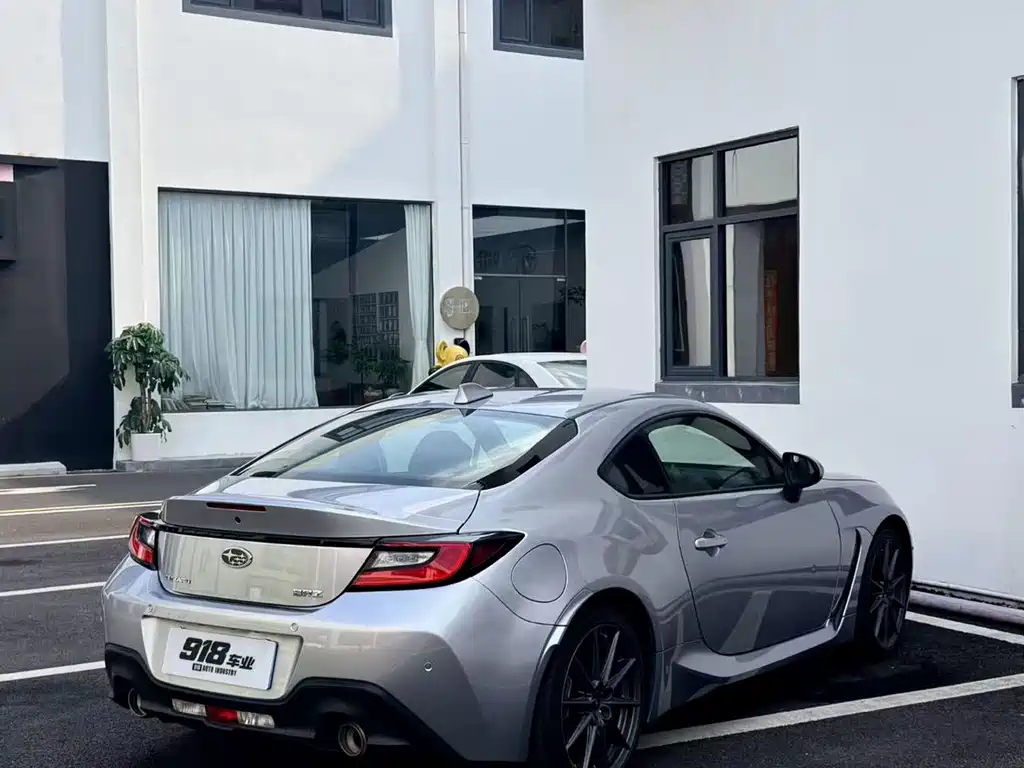 Subaru BRZ — миниатюра 3