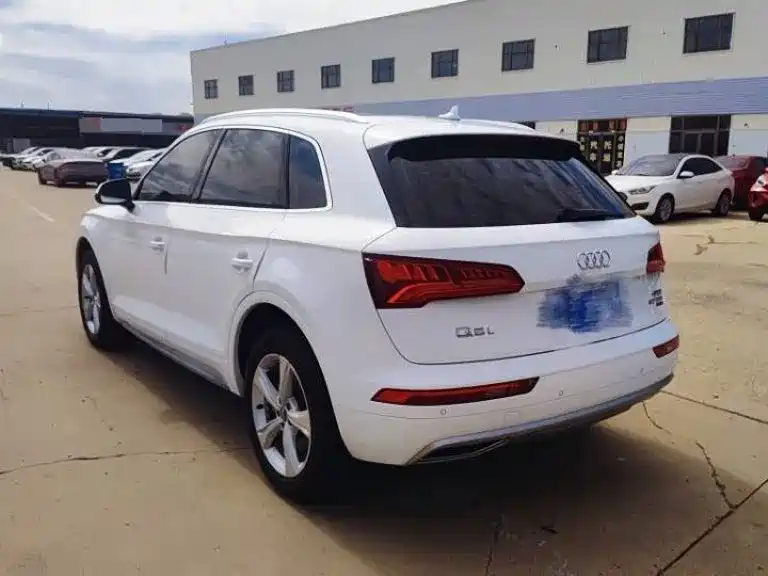 Audi Q5L — миниатюра 4