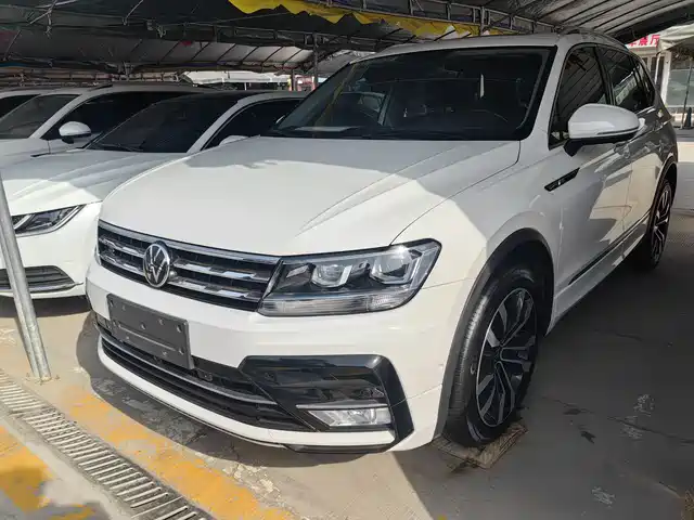VOLKSWAGEN TIGUAN L 2021
