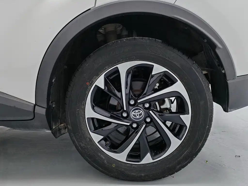 Toyota IZOA — миниатюра 5