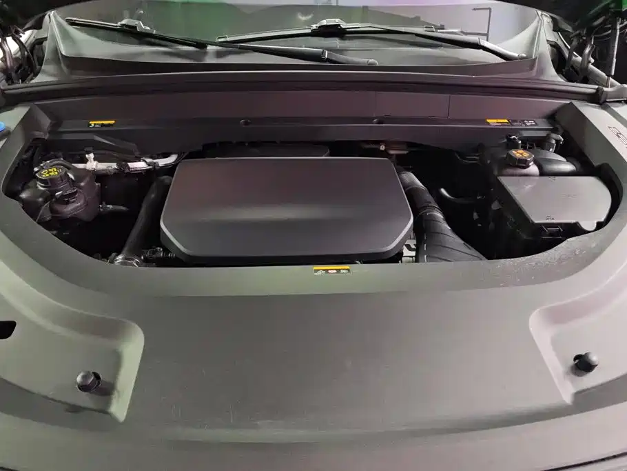 Li Auto Li L8 — миниатюра 10