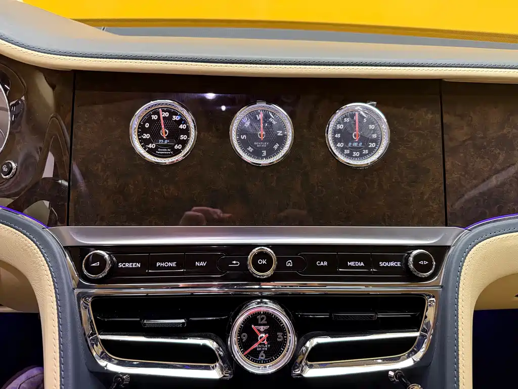 Bentley Flying Spur — миниатюра 21