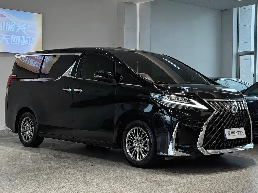 Toyota Vellfire — миниатюра 3
