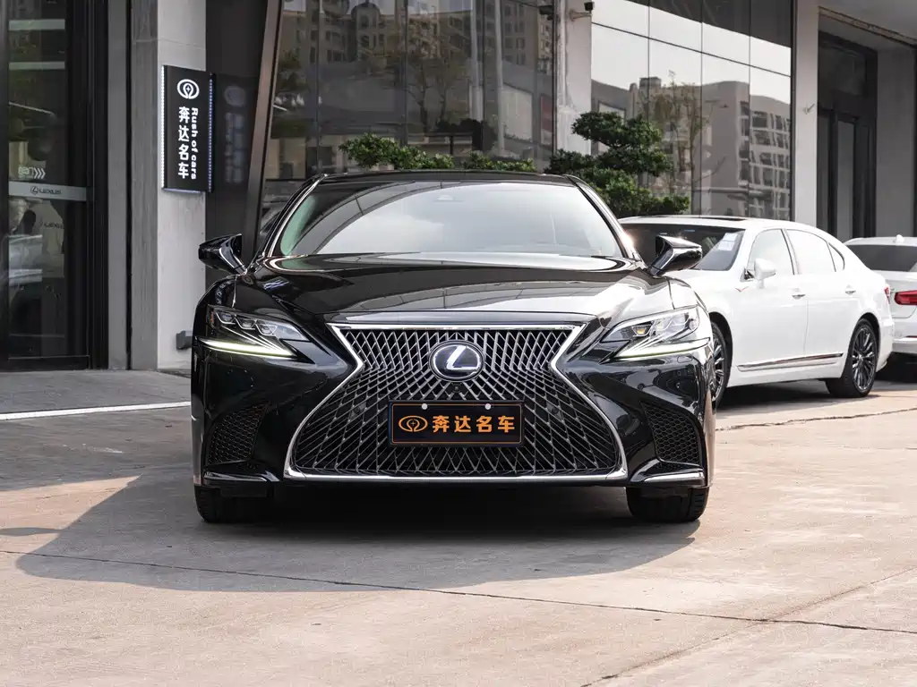 Lexus LS — миниатюра 2