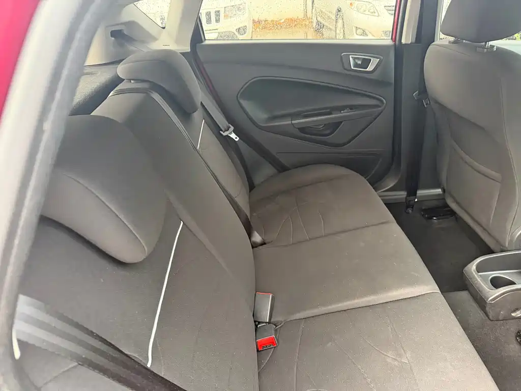 Ford Fiesta — миниатюра 22