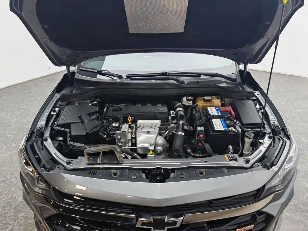Chevrolet Monza — миниатюра 13