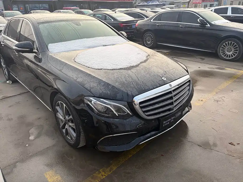 MERCEDES-BENZ E CLASS