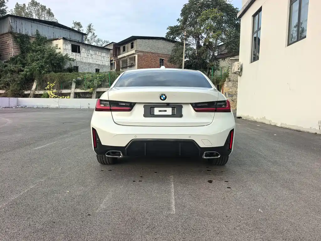 BMW 3 Series — миниатюра 12
