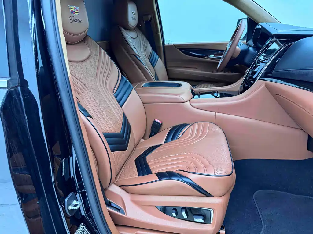 Cadillac Escalade — миниатюра 31