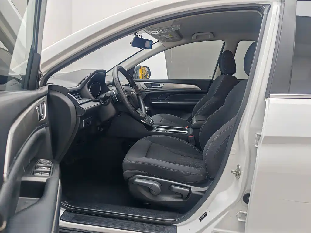 Haval M6 — миниатюра 14