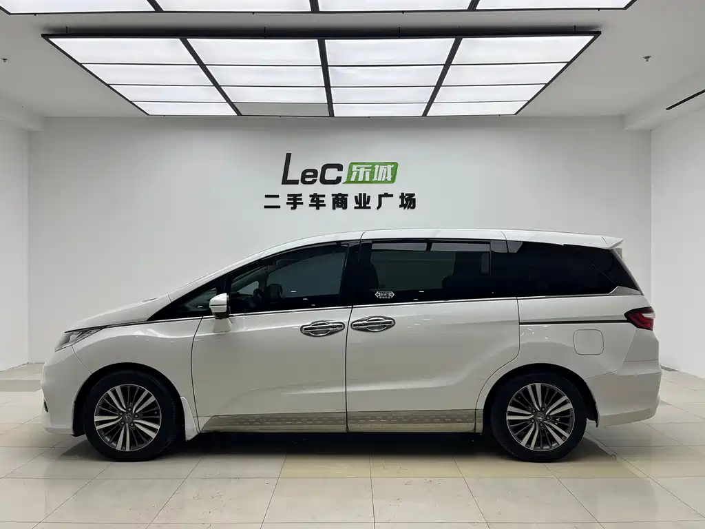 Honda Odyssey 2.4L Smart Edition, фото 4