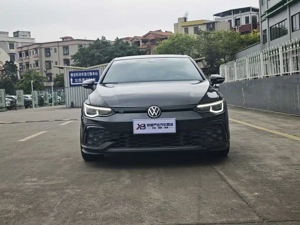 VOLKSWAGEN GOLF GTI