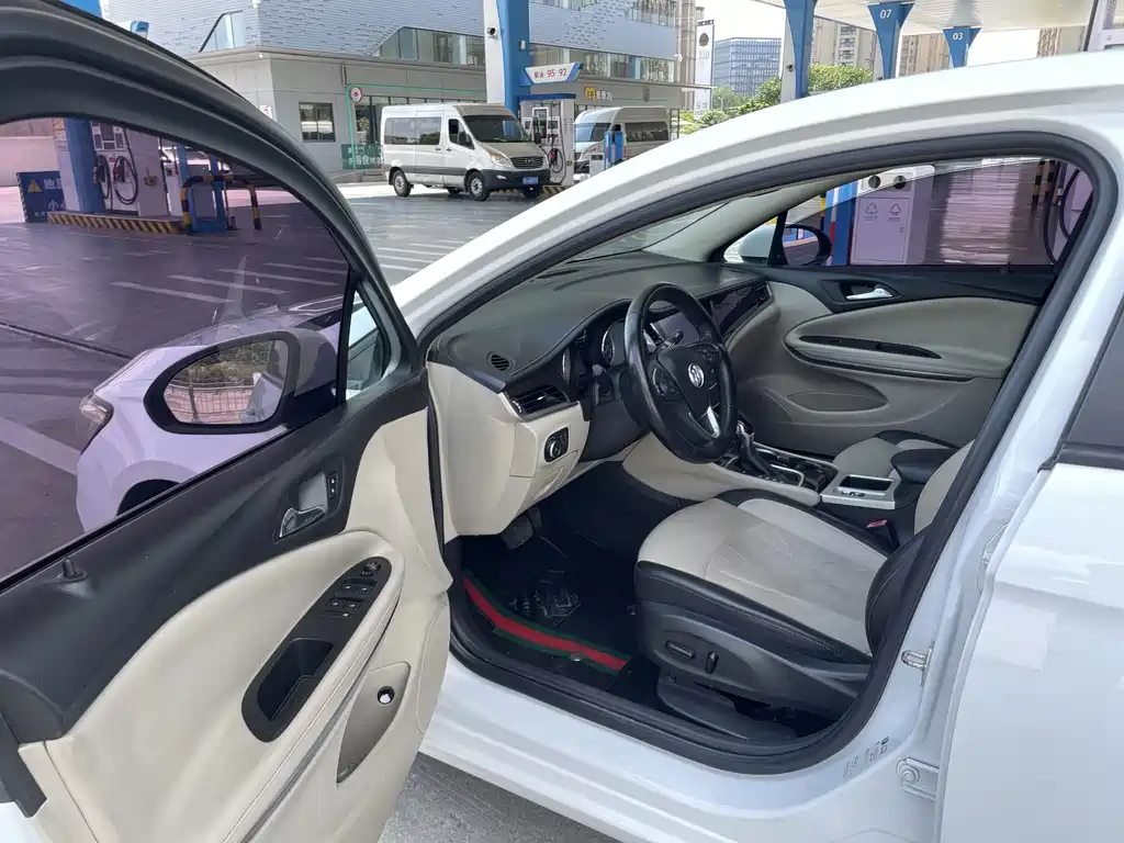 Buick Verano — миниатюра 4