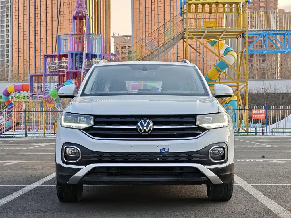 VOLKSWAGEN EXPLORING THE SHADOW