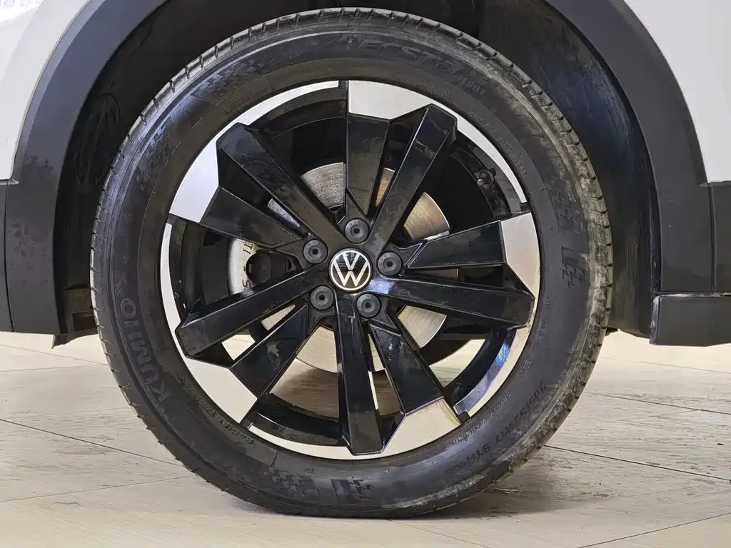 VOLKSWAGEN EXPLORING THE SHADOW