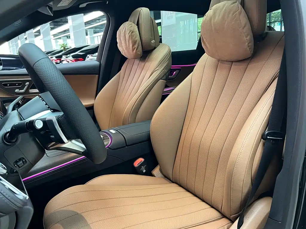 Mercedes-Benz E-Class — миниатюра 9