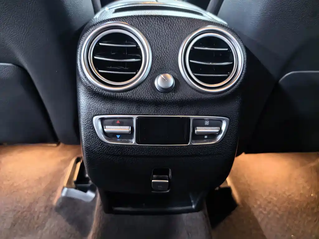 Mercedes-Benz GLC — миниатюра 14