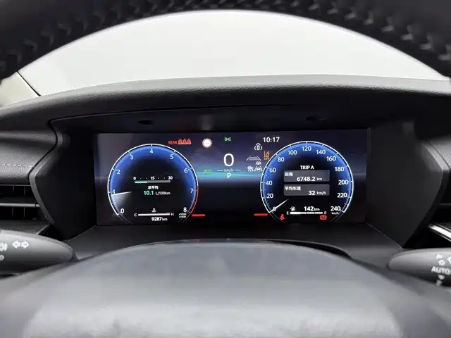 Toyota Camry — миниатюра 10