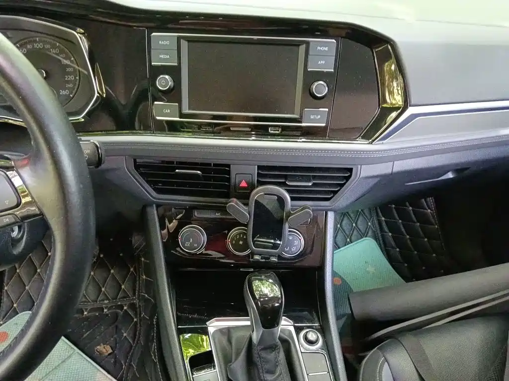 Volkswagen Sagitar — миниатюра 6