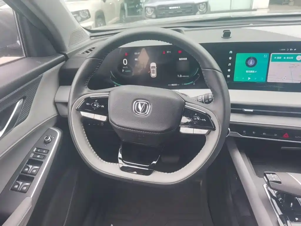 Changan Changan CS75PLUS — миниатюра 3