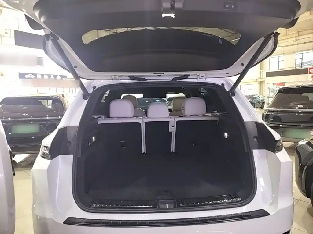 Li Auto Li L7 — миниатюра 19