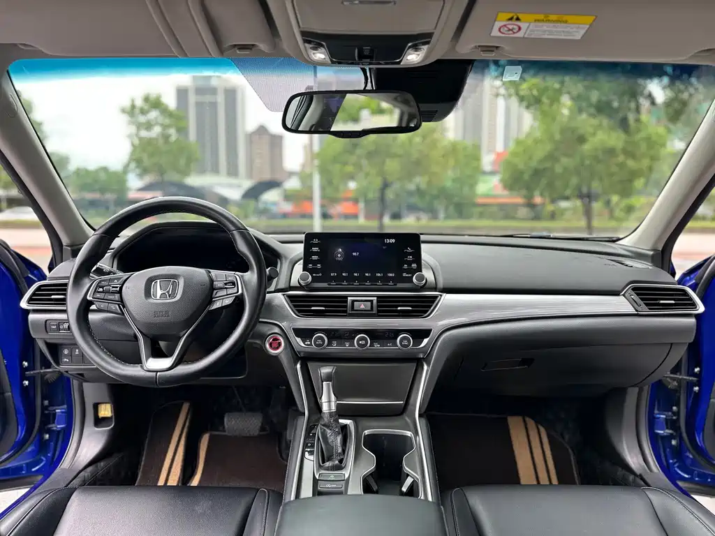 Honda Accord — миниатюра 2
