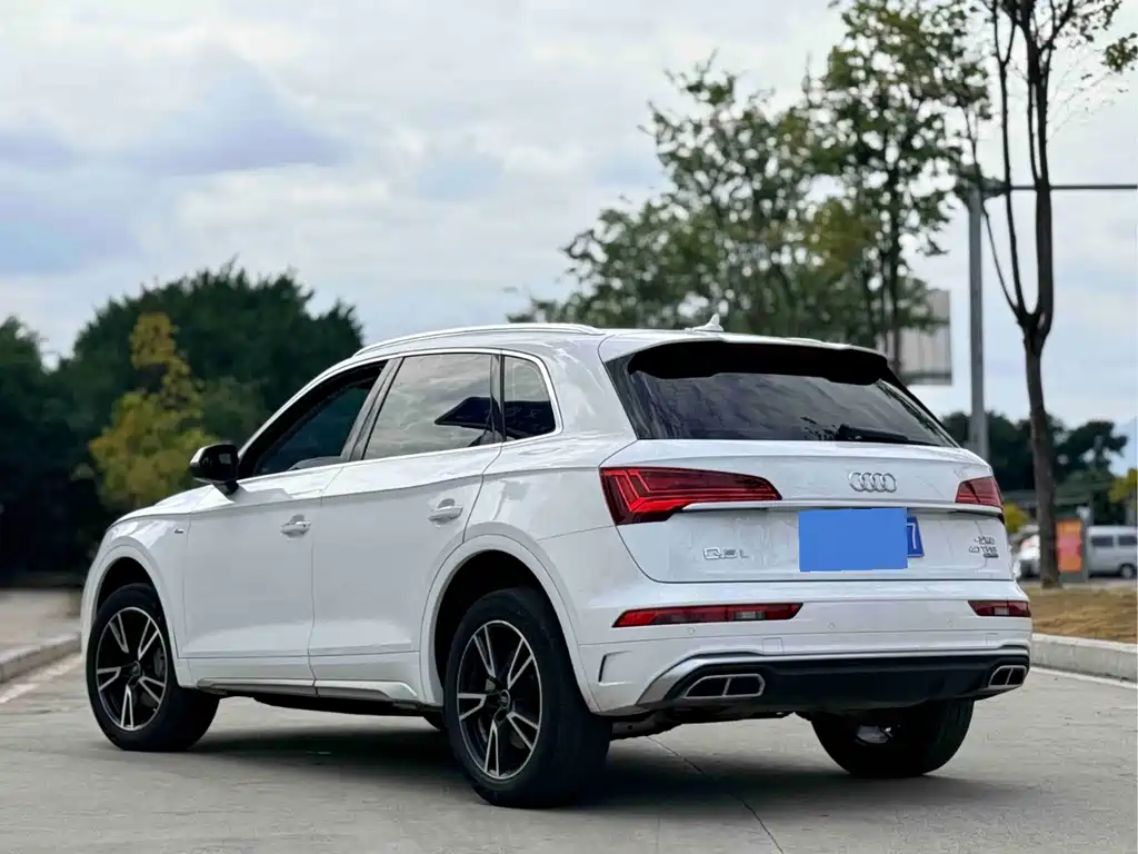 Audi Q5L — миниатюра 5
