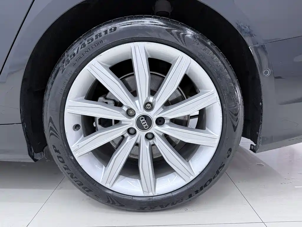 Audi A6L — миниатюра 18