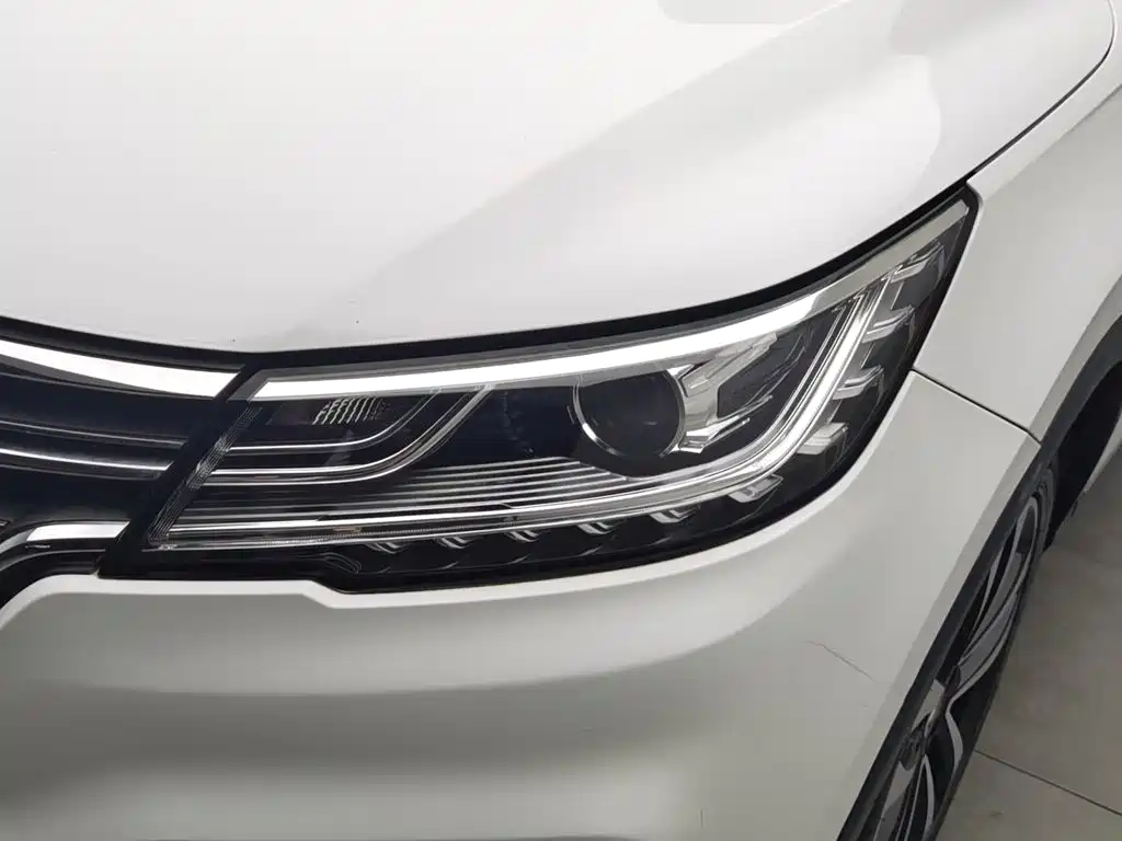 Roewe RX3 — миниатюра 7