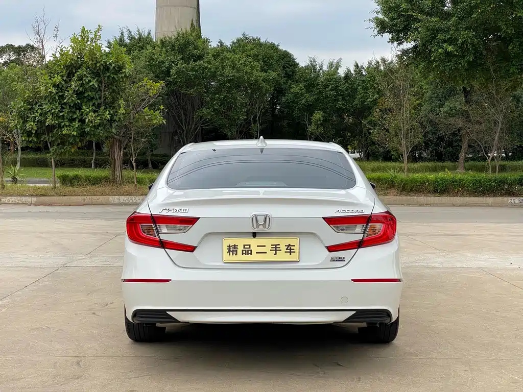 Honda Accord — миниатюра 8