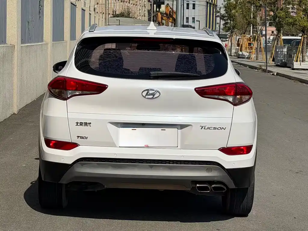 HYUNDAI TUCSON