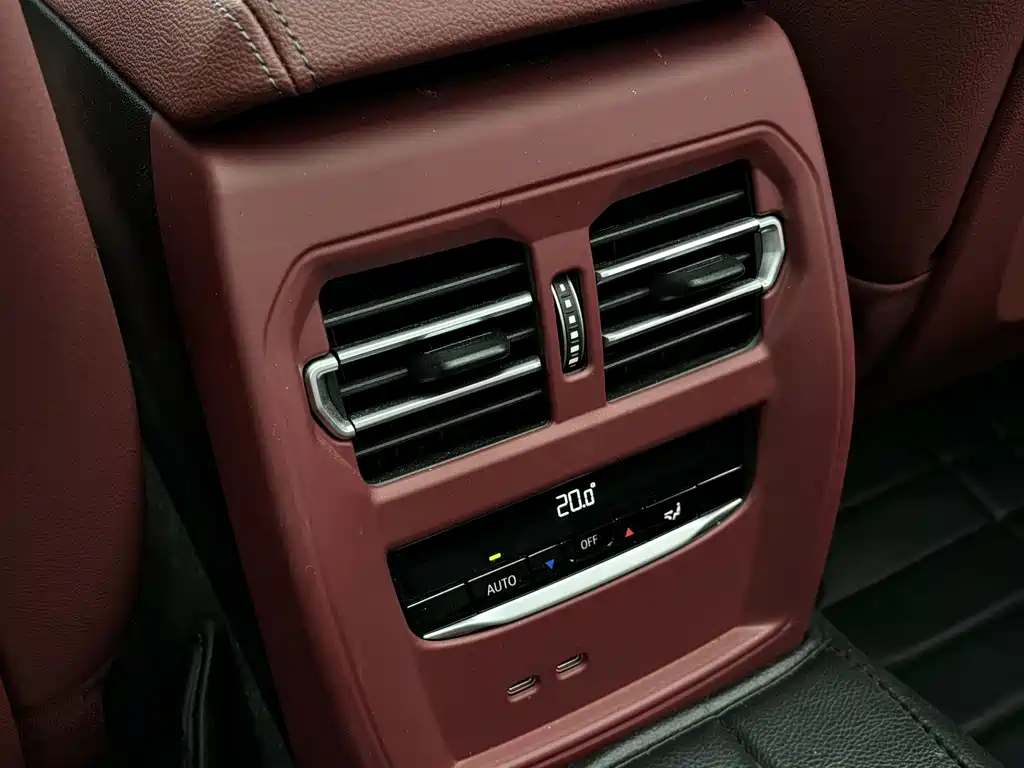 BMW 3 Series — миниатюра 24