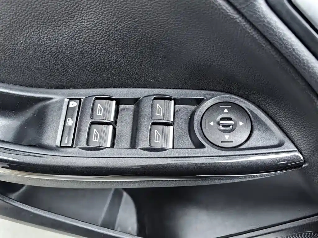 Ford Focus — миниатюра 9