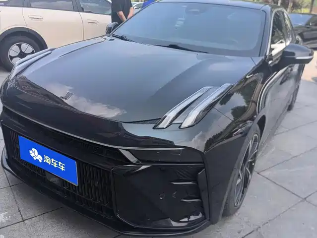 2023 Lynk & Co 03