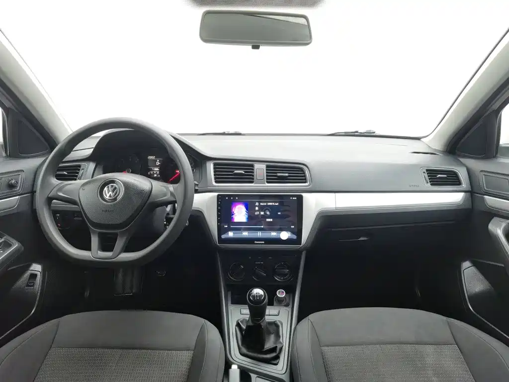 Volkswagen Lavida — миниатюра 5