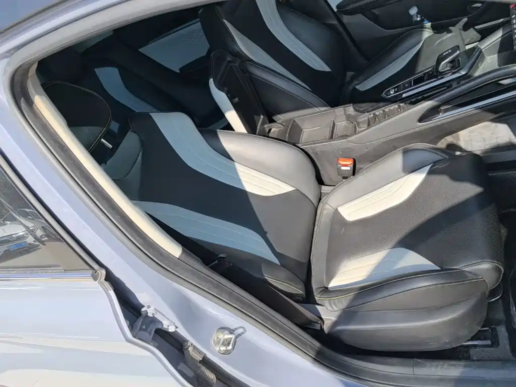 Geely Binyue — миниатюра 25