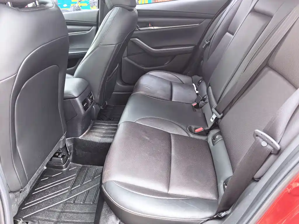 Mazda 3 Axela — миниатюра 9