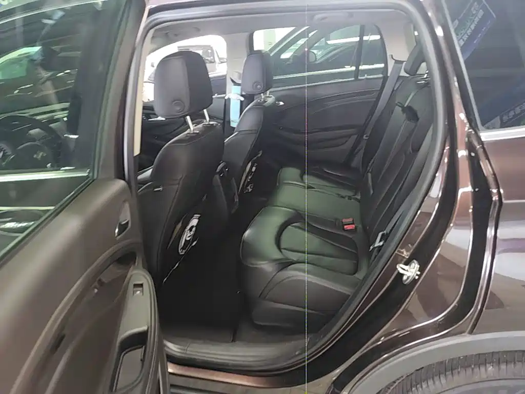 Buick Envision Plus — миниатюра 13