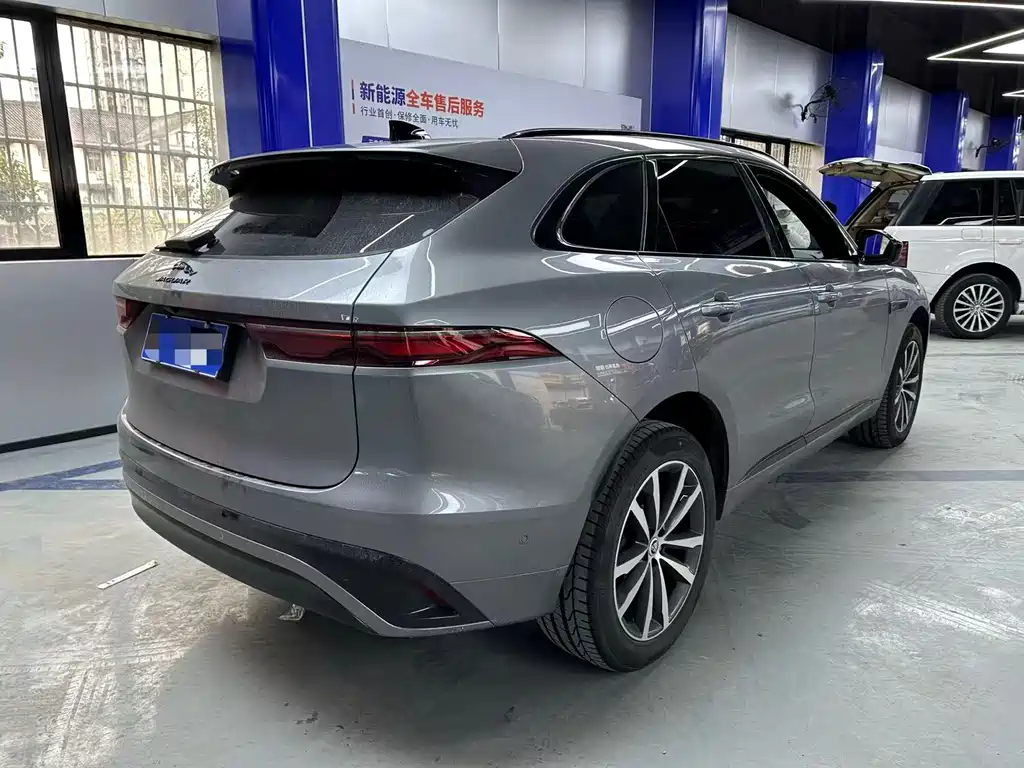JAGUAR F PACE