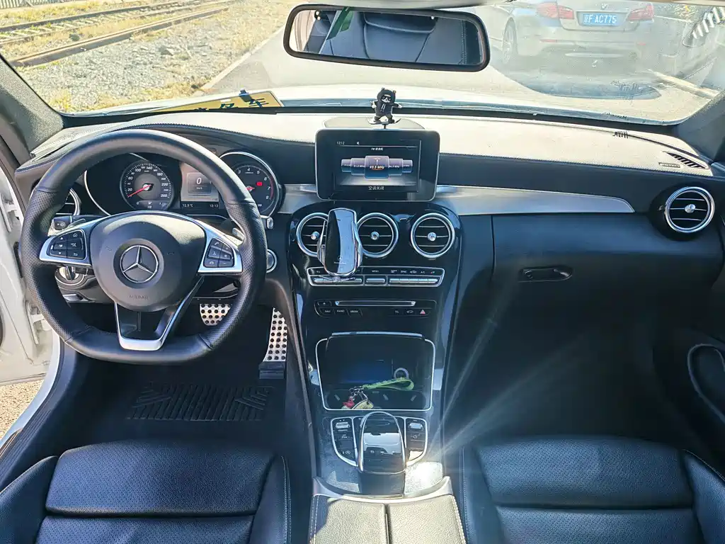 Mercedes-Benz C-Class (Import) — миниатюра 16