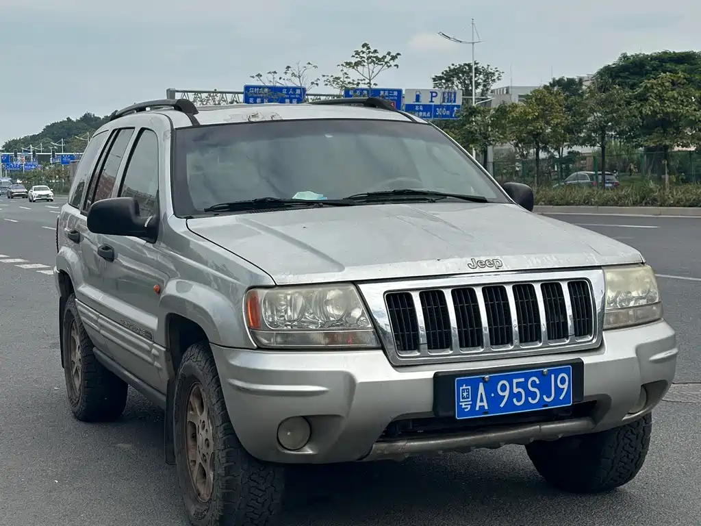 Jeep Grand Cherokee — миниатюра 3