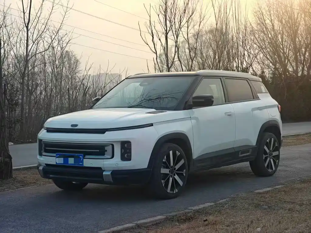 GEELY AUTOMOBILE GEELY ICON